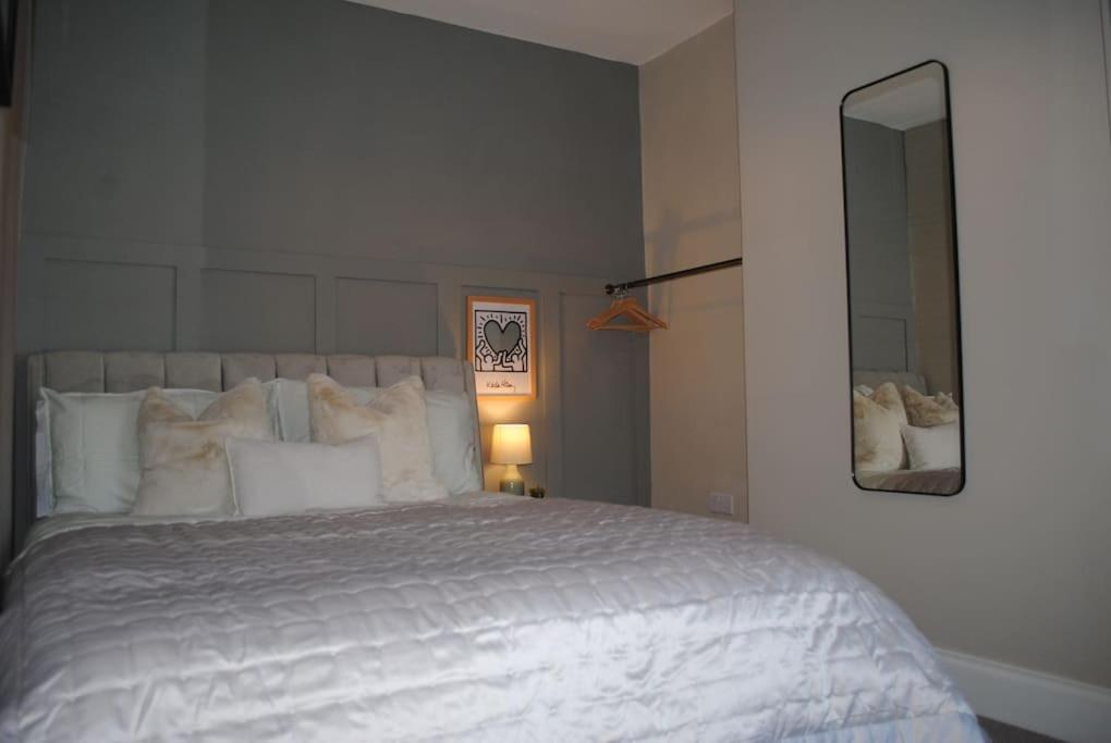فيلا Cosy Renovated House In Warrington المظهر الخارجي الصورة